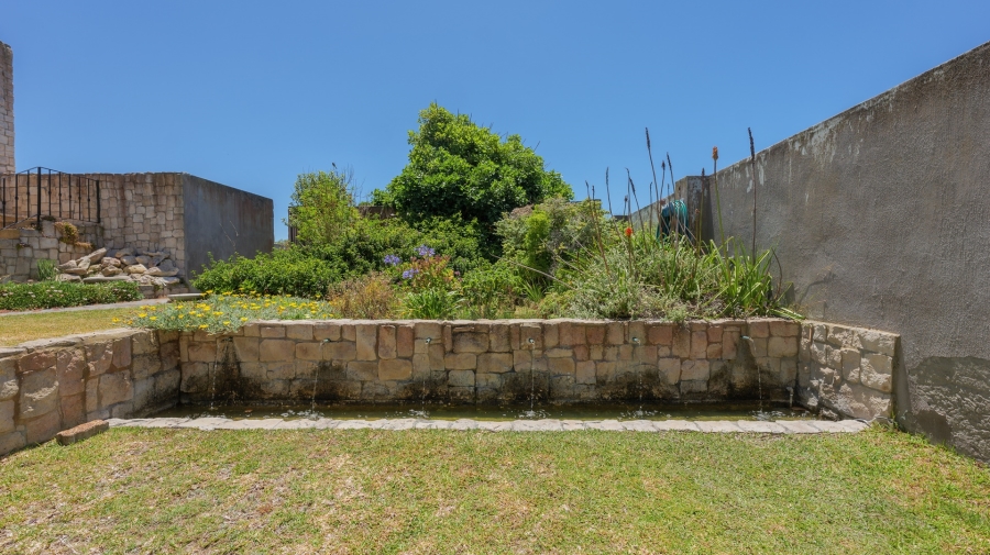 5 Bedroom Property for Sale in Agulhas Western Cape